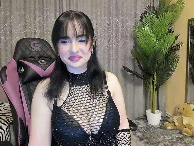 Adela27