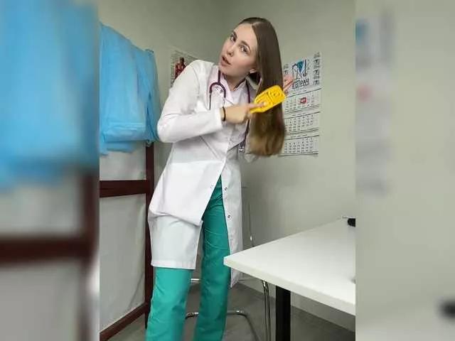 Adelaida1001 on BongaCams 