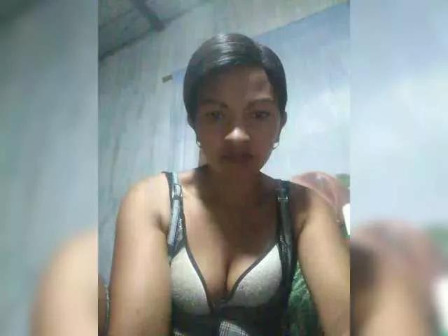 Aijee on BongaCams 