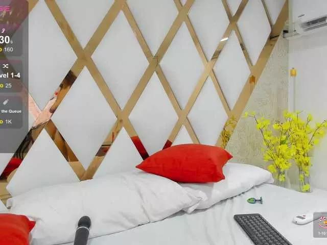 AishaAlvarez on BongaCams 