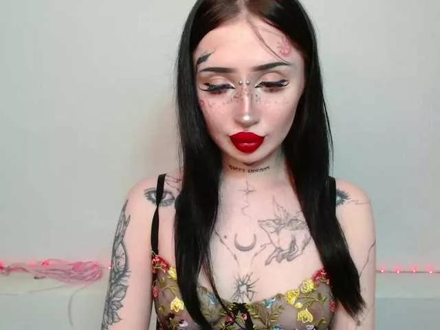 alina-m1 on BongaCams 