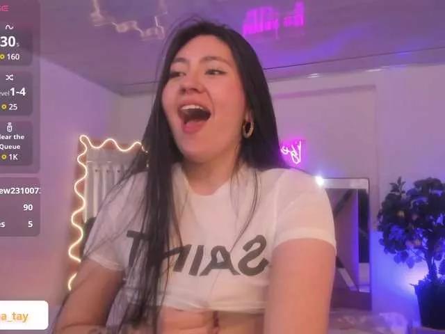 Amara-tay on BongaCams 