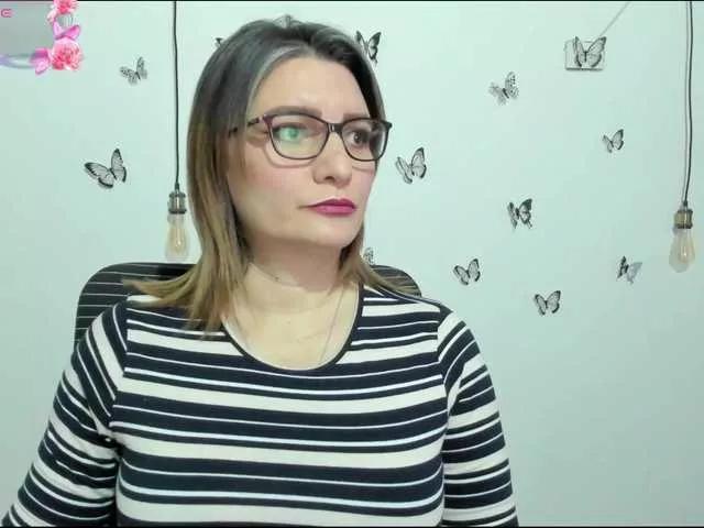Amie-Adams82