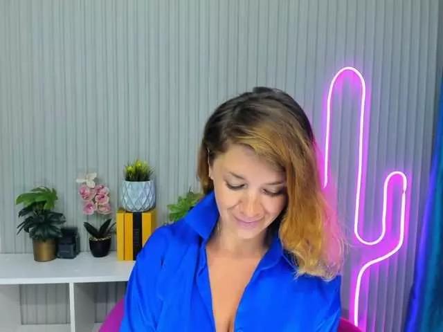 AnaMills on BongaCams 