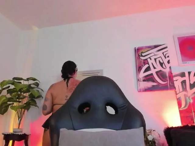 Anniehuntterss on BongaCams 