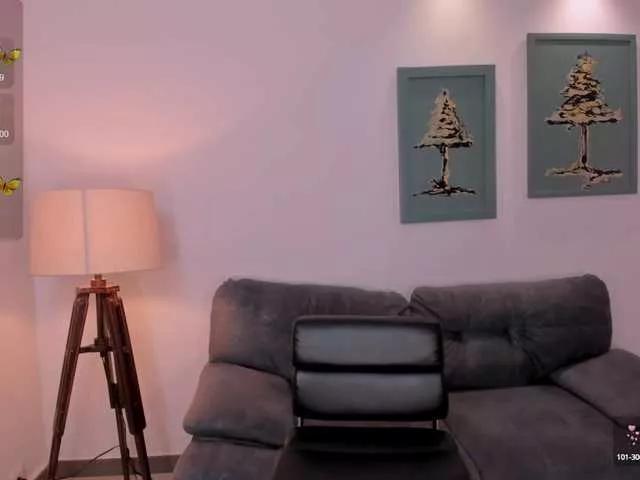 ArianaDumont on BongaCams 
