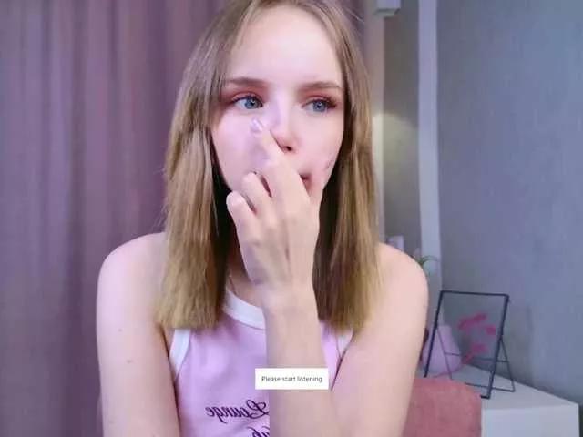 b4by-lol1 on BongaCams 