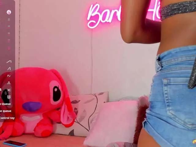 BarbieHotLaura on BongaCams 