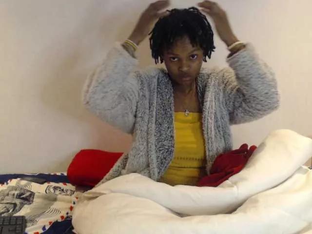 BlondQ2003 on BongaCams 