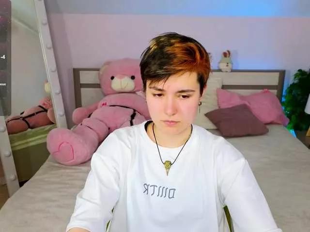 CharlieeAdams on BongaCams 