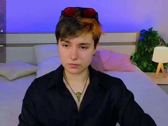 CharlieeAdams on BongaCams 
