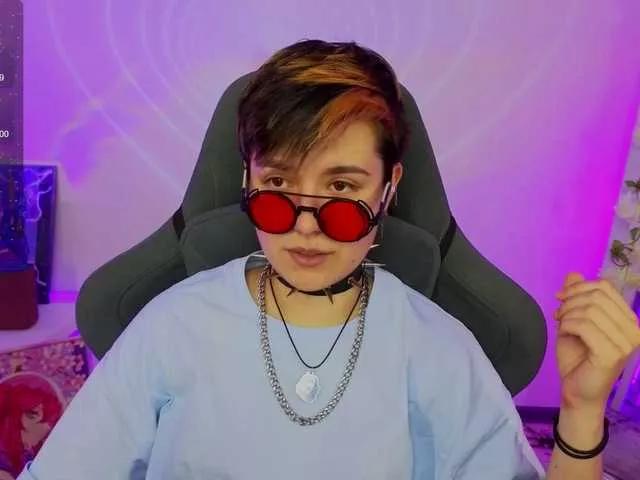 CharlieeAdams on BongaCams 