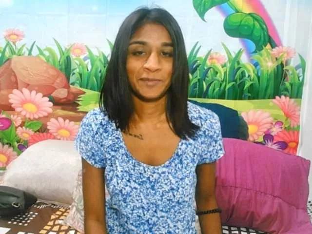 cherryindian4u on BongaCams 