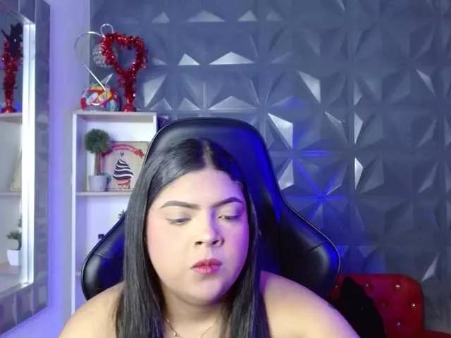 chloe-ebony on BongaCams 
