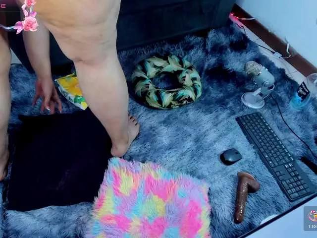 curvymilff on BongaCams 