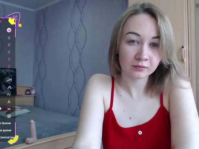 DaddysSluttyGirl on BongaCams 