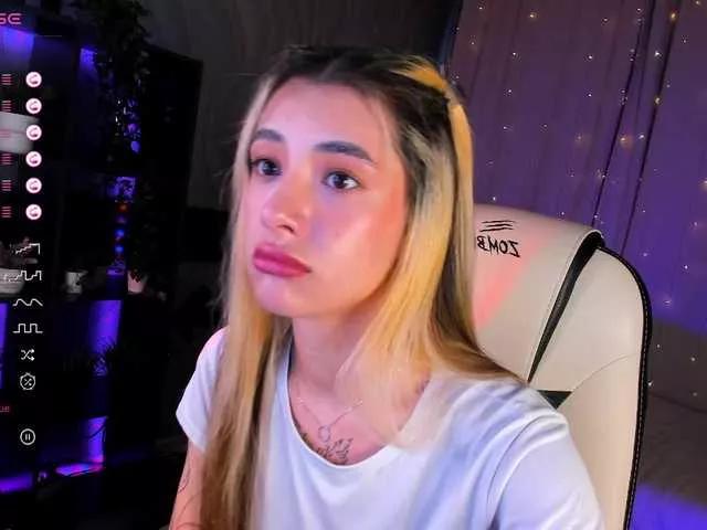 DarlaBelle on BongaCams 