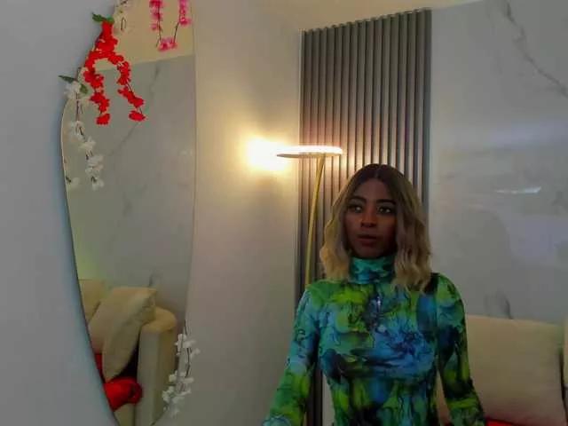 ebonydreams01 on BongaCams 