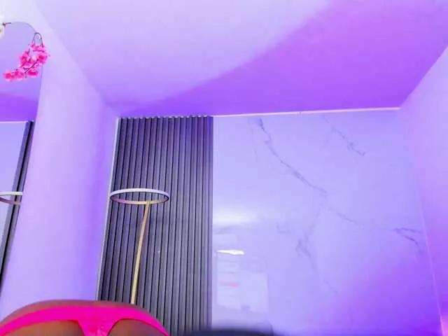 ebonydreams01 on BongaCams 
