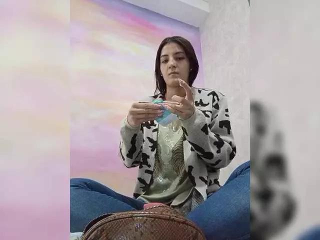 EmilyVahos on BongaCams 