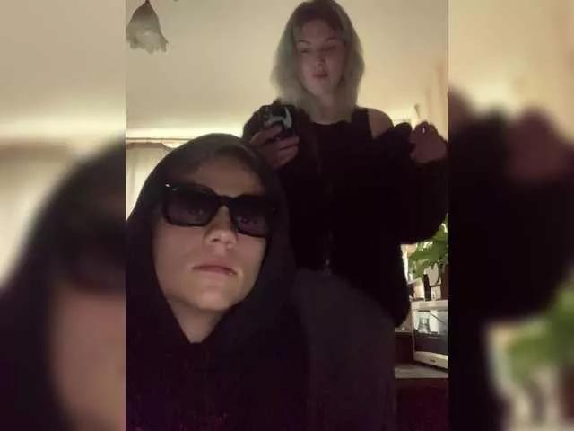 emosexxx on BongaCams 