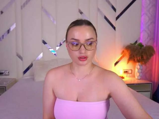 FloraGreys on BongaCams 