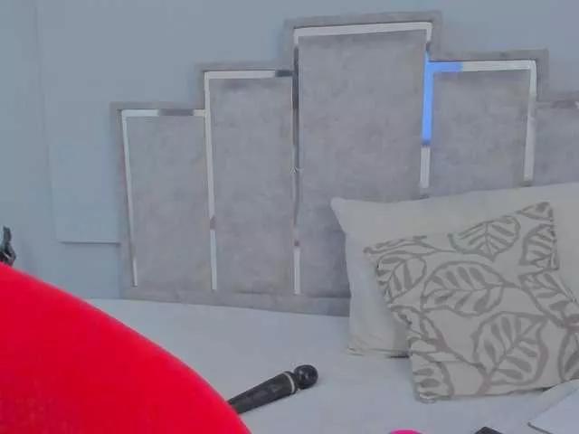 GabyyJones