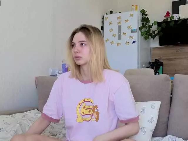 Girlalonehome
