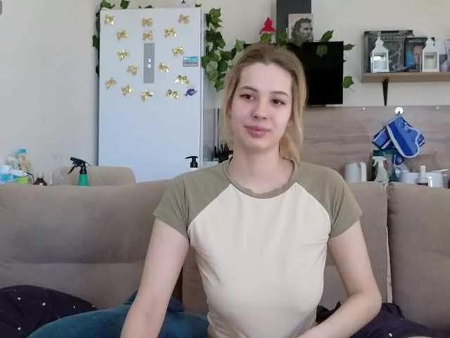 Girlalonehome