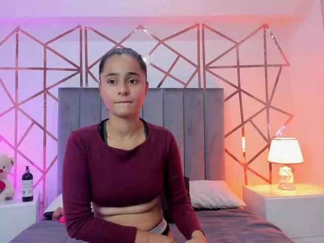 Giselle-Roldan on BongaCams 
