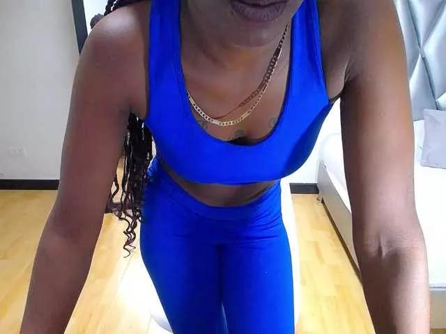 goldenn-ass on BongaCams 