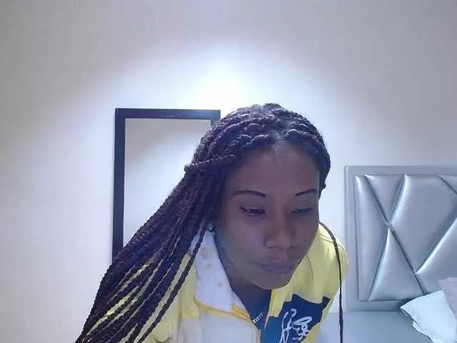 goldenn-ass on BongaCams 