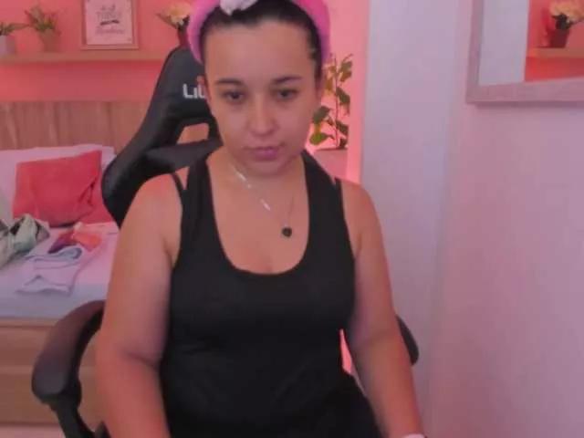 izaro22 on BongaCams 