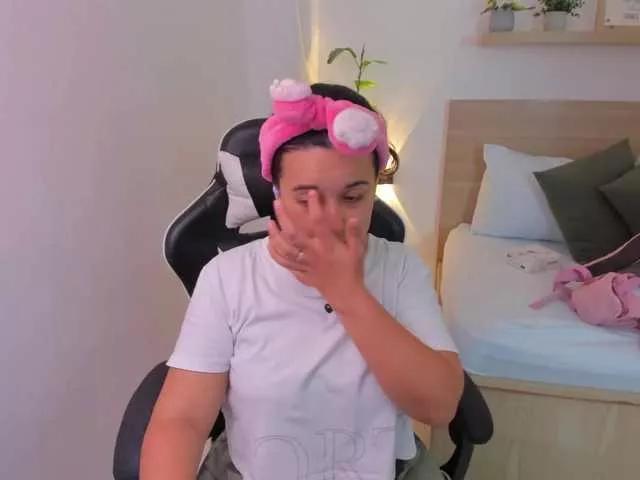 izaro22 on BongaCams 
