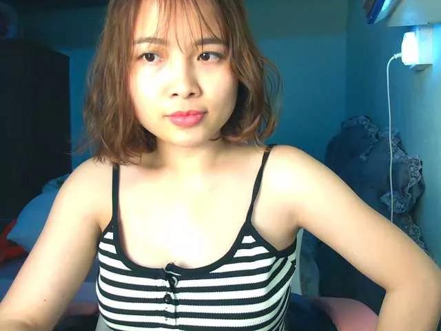 Julia98 on BongaCams 