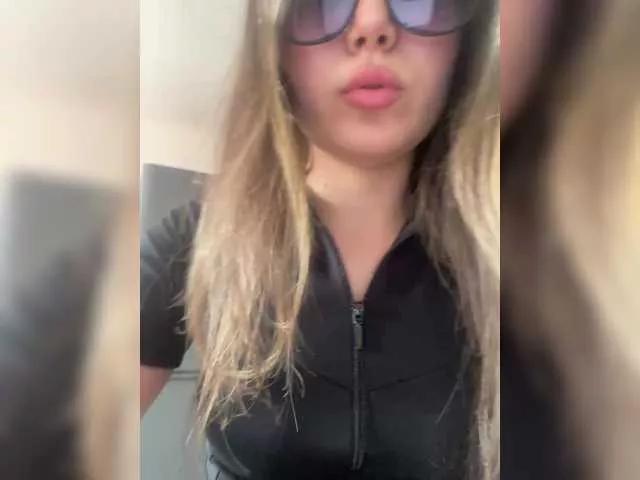 JULIE21 on BongaCams 