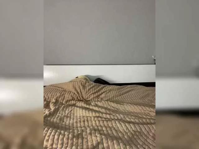 Julli-AZ1 on BongaCams 