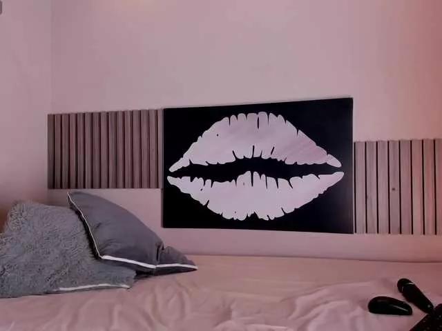 Kloe-S on BongaCams 