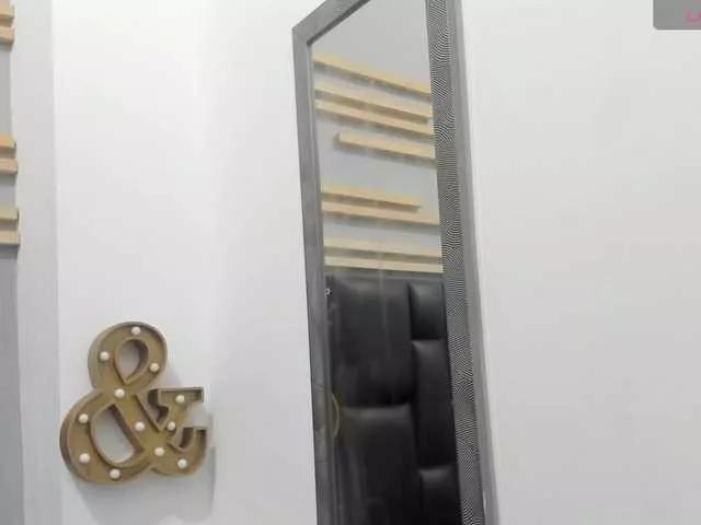 krystalcatro on BongaCams 
