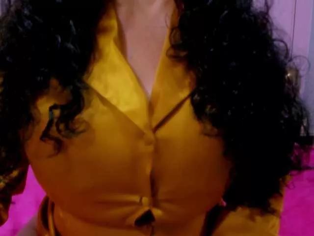 latinvalery on BongaCams 