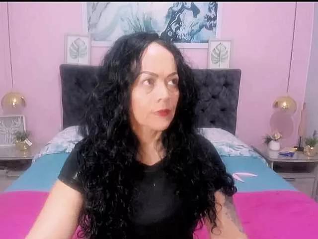 latinvalery on BongaCams 