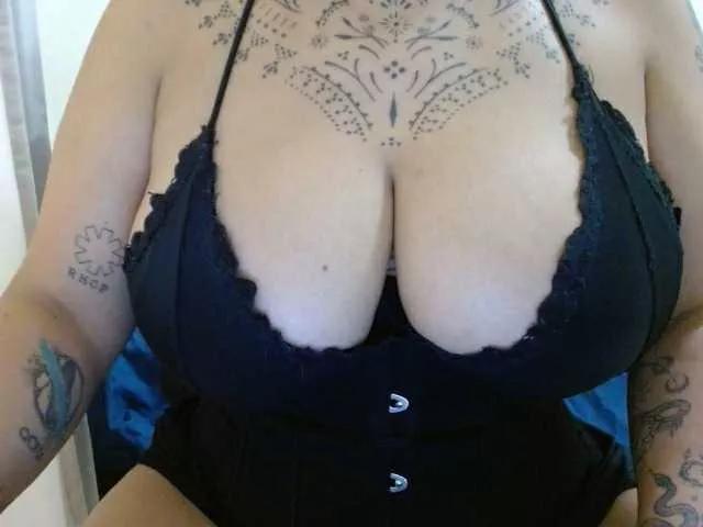 Lilithfire on BongaCams 