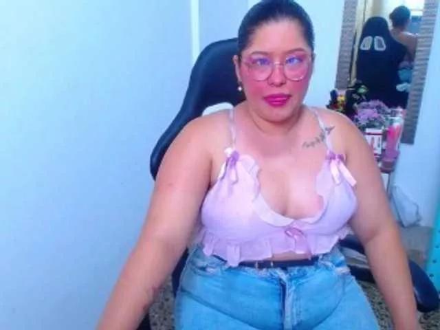LittleFlower1 on BongaCams 