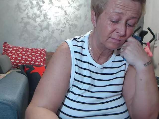 LovePinkLilli on BongaCams 
