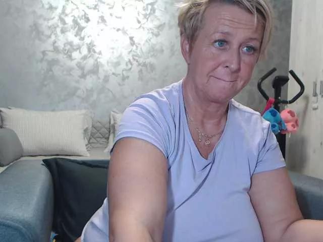 LovePinkLilli on BongaCams 