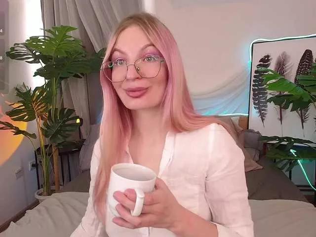 Luna-Velvet on BongaCams 