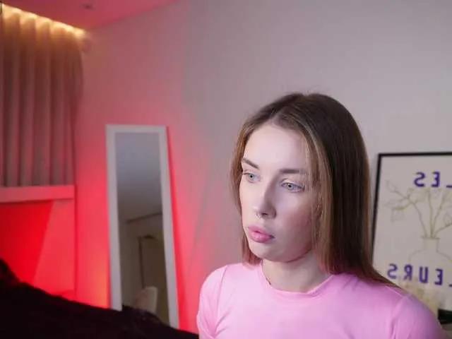 LunaLust18 on BongaCams 