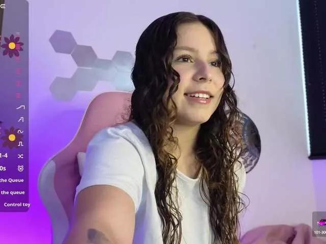 Maca-xtone on BongaCams 