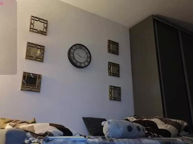 Maddyem on BongaCams 