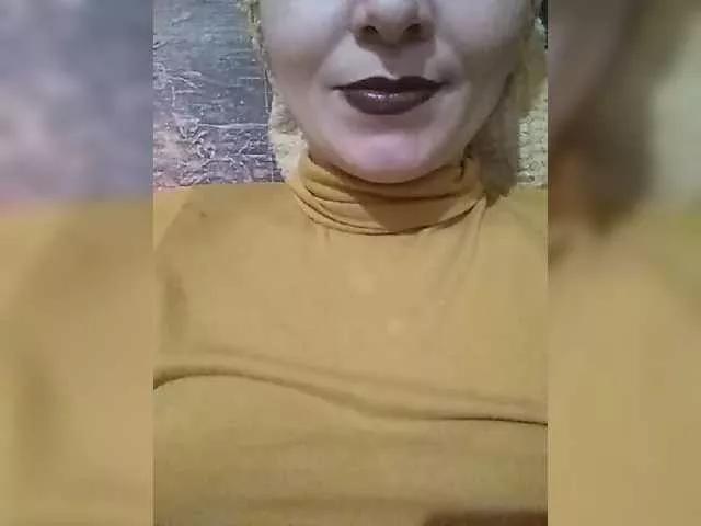 Marinet28 on BongaCams 